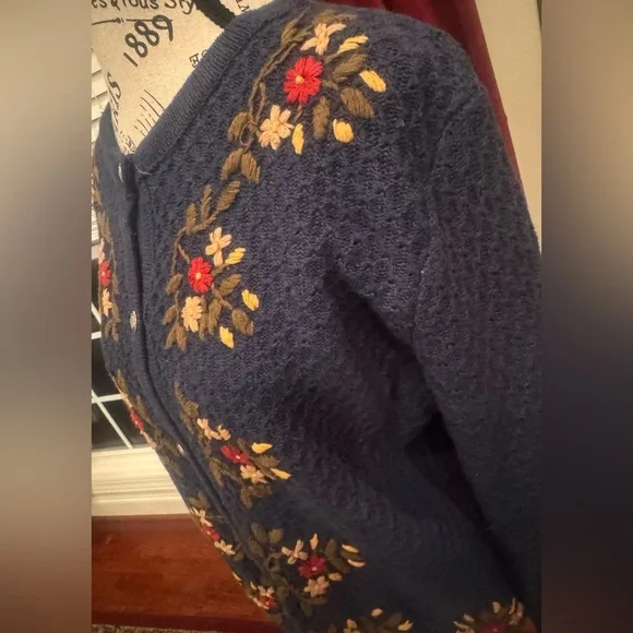 Lemon Grass Vintage Navy Blue Cardigan Floral Embroidery Women’s Medium Romantic - Picture 4 of 7